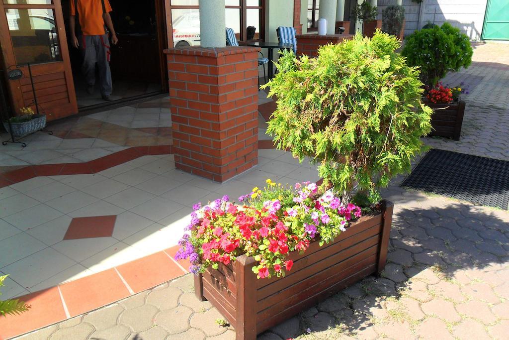 Hotel St.Florian Sturovo Exterior photo