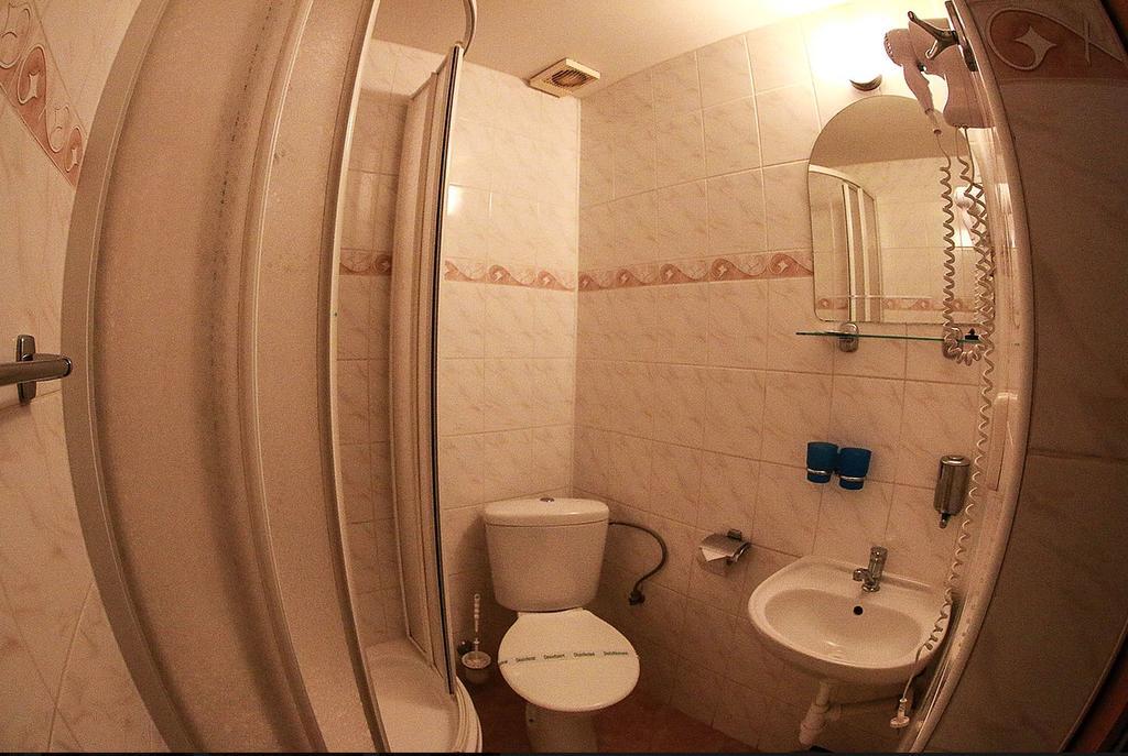 Hotel St.Florian Sturovo Exterior photo